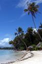 Beach of french polynesia - free iPhone background